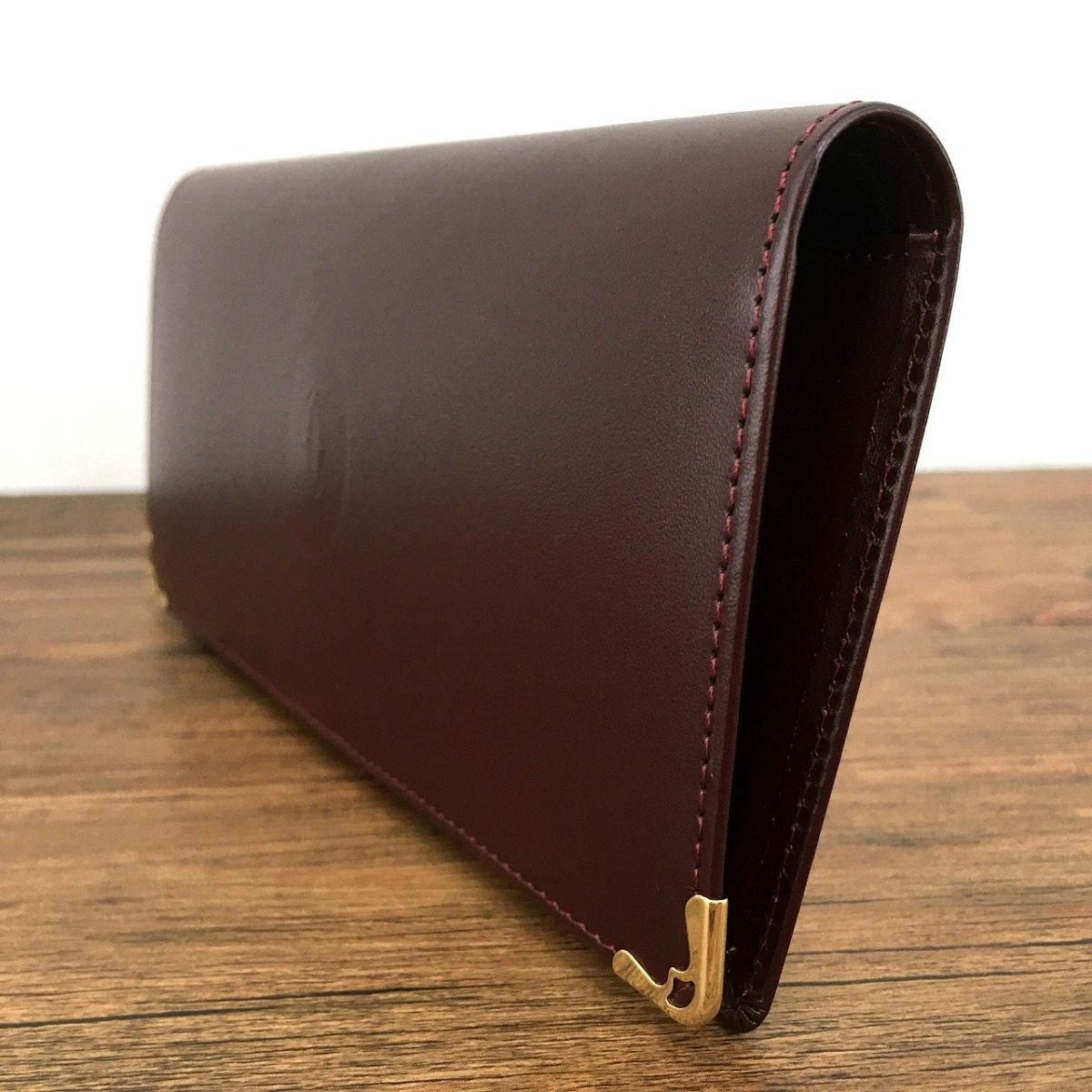 ☆送料無料☆ 未使用品 Cartier 二つ折り札入れ CRL3000465 ボルドー 
