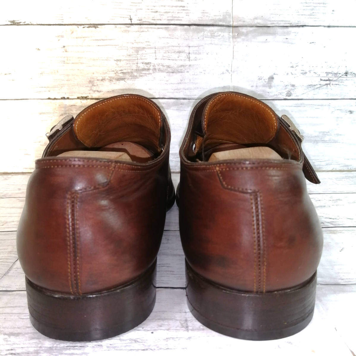 santoni タブルモンクストラップ　ストレートチップ サントーニ ダブルモンクストラップ ストレートチップ ダブルバックル ドレスシューズ サントーニのダブルモンクストラップをレビュー！手染めの色彩が