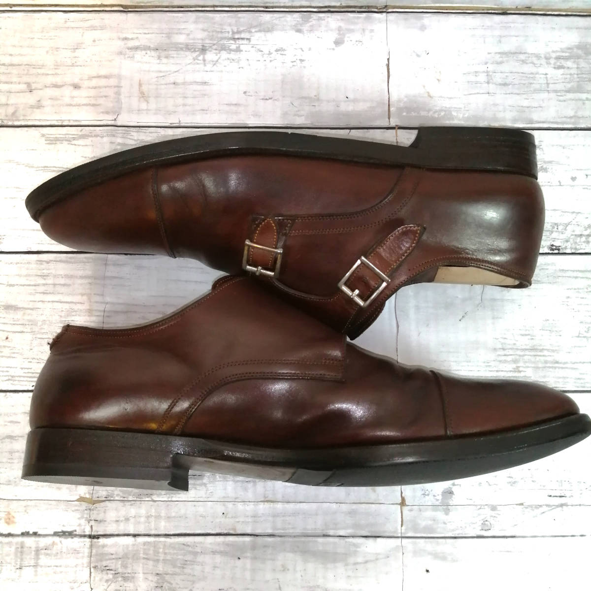 santoni タブルモンクストラップ　ストレートチップ サントーニ ダブルモンクストラップ ストレートチップ ダブルバックル ドレスシューズ サントーニのダブルモンクストラップをレビュー！手染めの色彩が