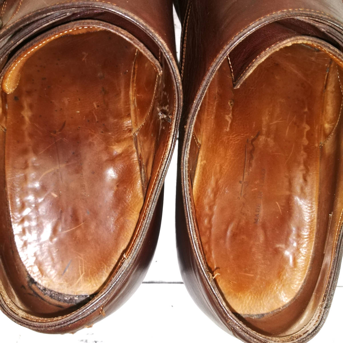 santoni タブルモンクストラップ　ストレートチップ サントーニ ダブルモンクストラップ ストレートチップ ダブルバックル ドレスシューズ サントーニのダブルモンクストラップをレビュー！手染めの色彩が