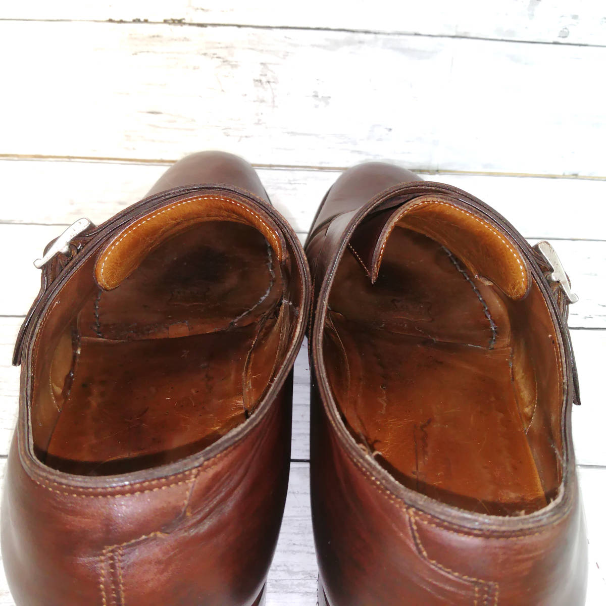 santoni タブルモンクストラップ　ストレートチップ サントーニ ダブルモンクストラップ ストレートチップ ダブルバックル ドレスシューズ サントーニのダブルモンクストラップをレビュー！手染めの色彩が