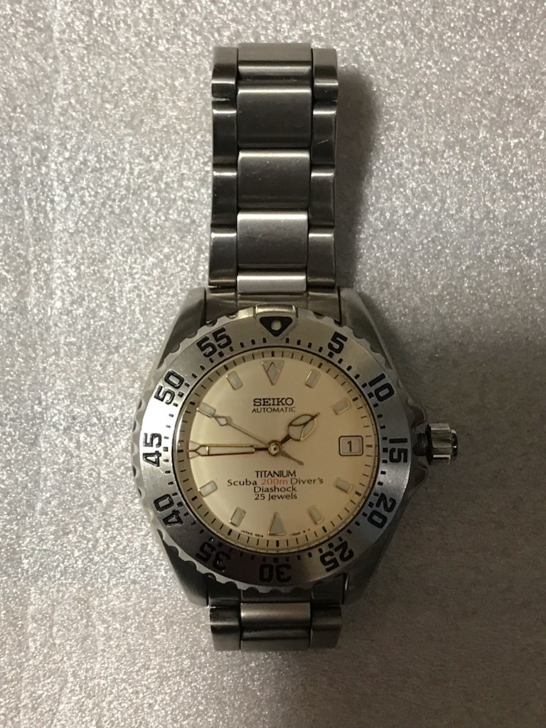 セイコー SEIKO 200m ダイバー スキューバ 25石 4S15-7000 チタン