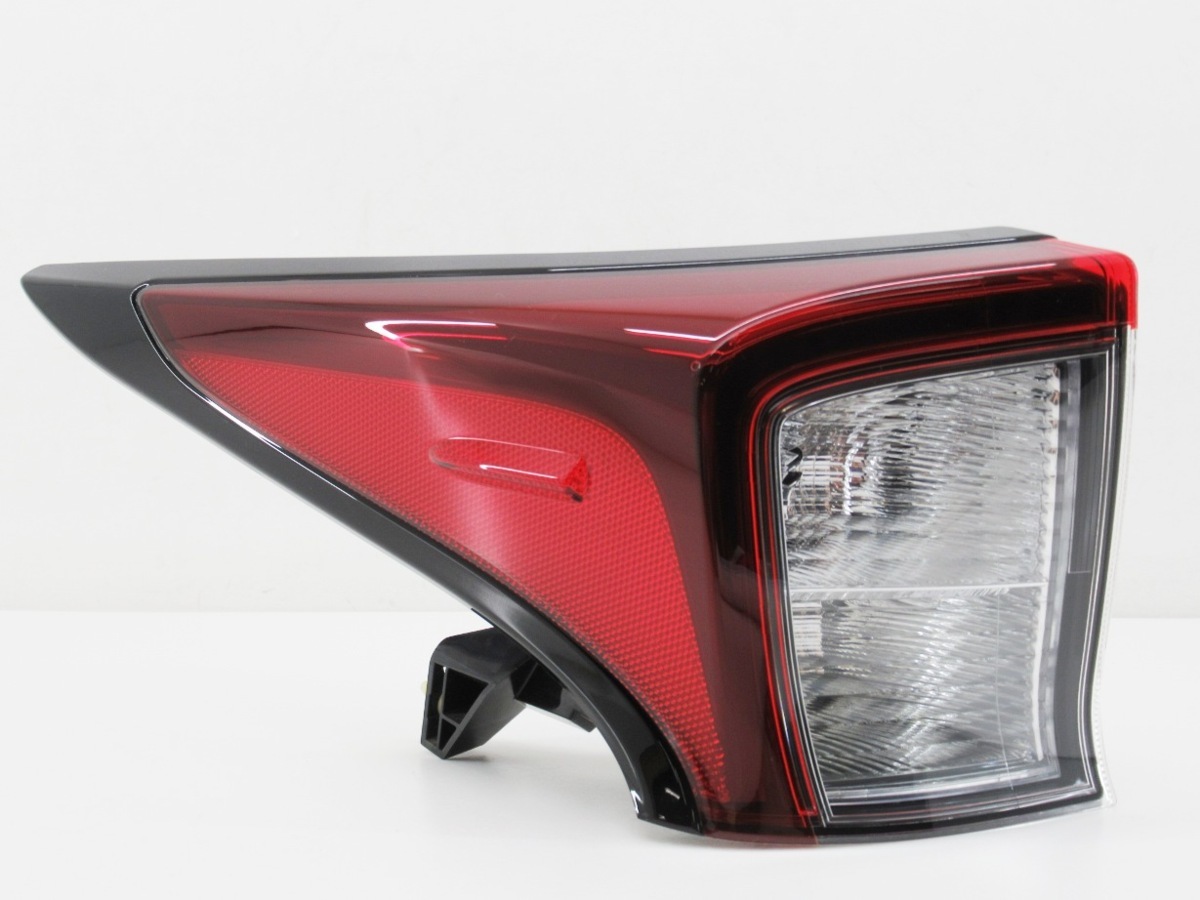 割れ無し】 プリウス ZVW51 ZVW55 50 後期 純正 左 テールランプ