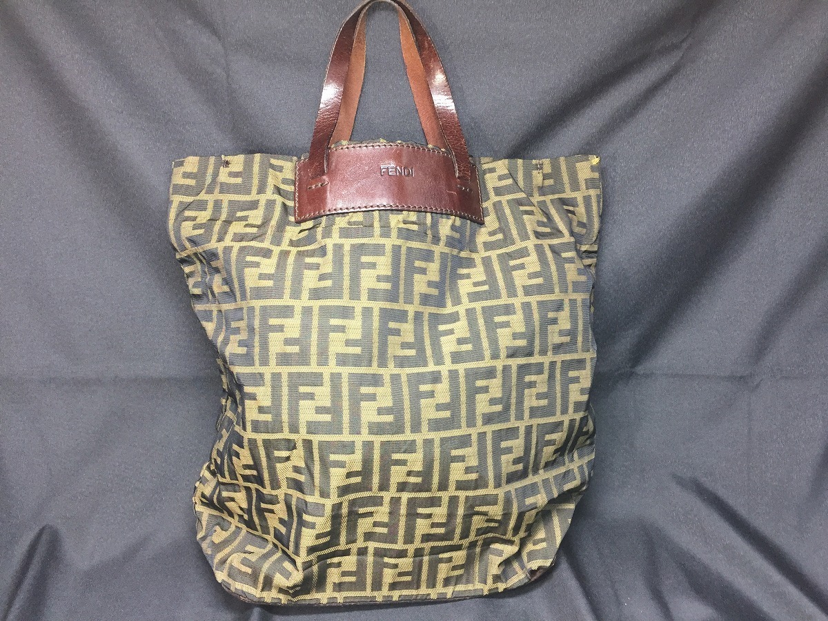 FENDI ズッカ柄 ロゴ 折り畳み式 一部革使用 トートバッグ フェンディ