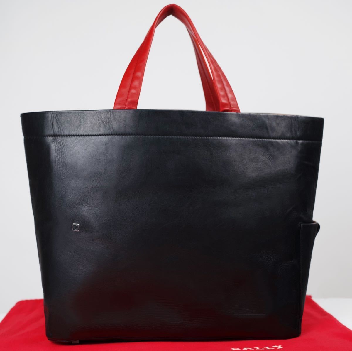 美品 バリー Barry ロゴ A4 PC収納 カーフ ショルダーバッグ 