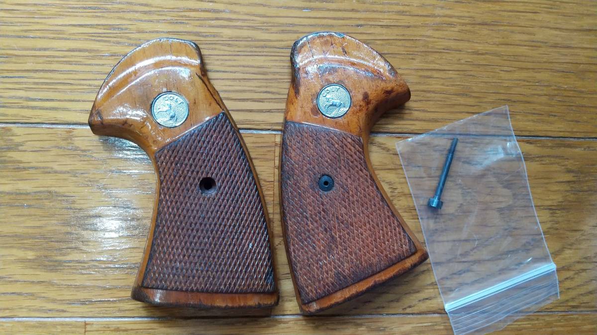 木製グリップ パイソン コルトパイソン コルト 木製 サービスサイズ