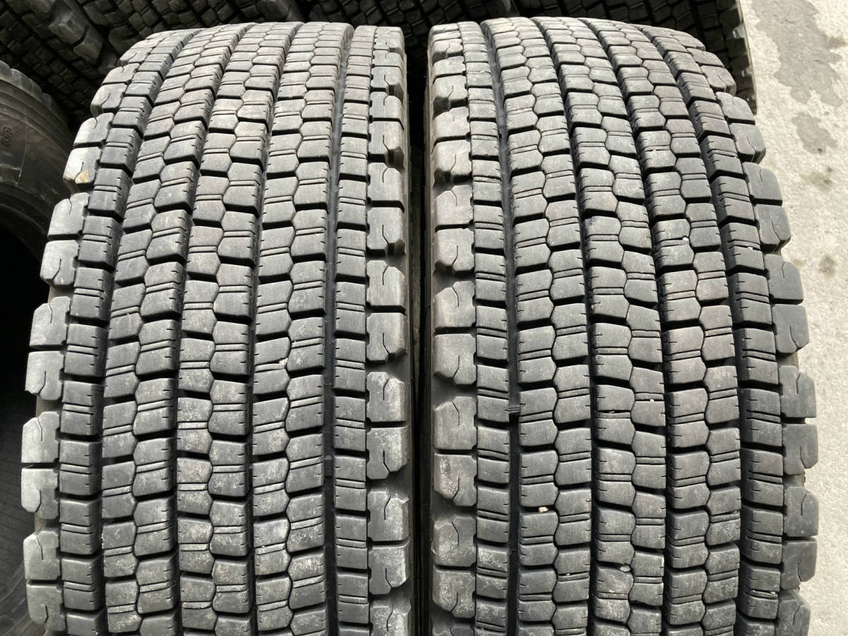 245/70R19.5 2本 BS W900 冬タイヤ中古 溝あり 格安 低床増