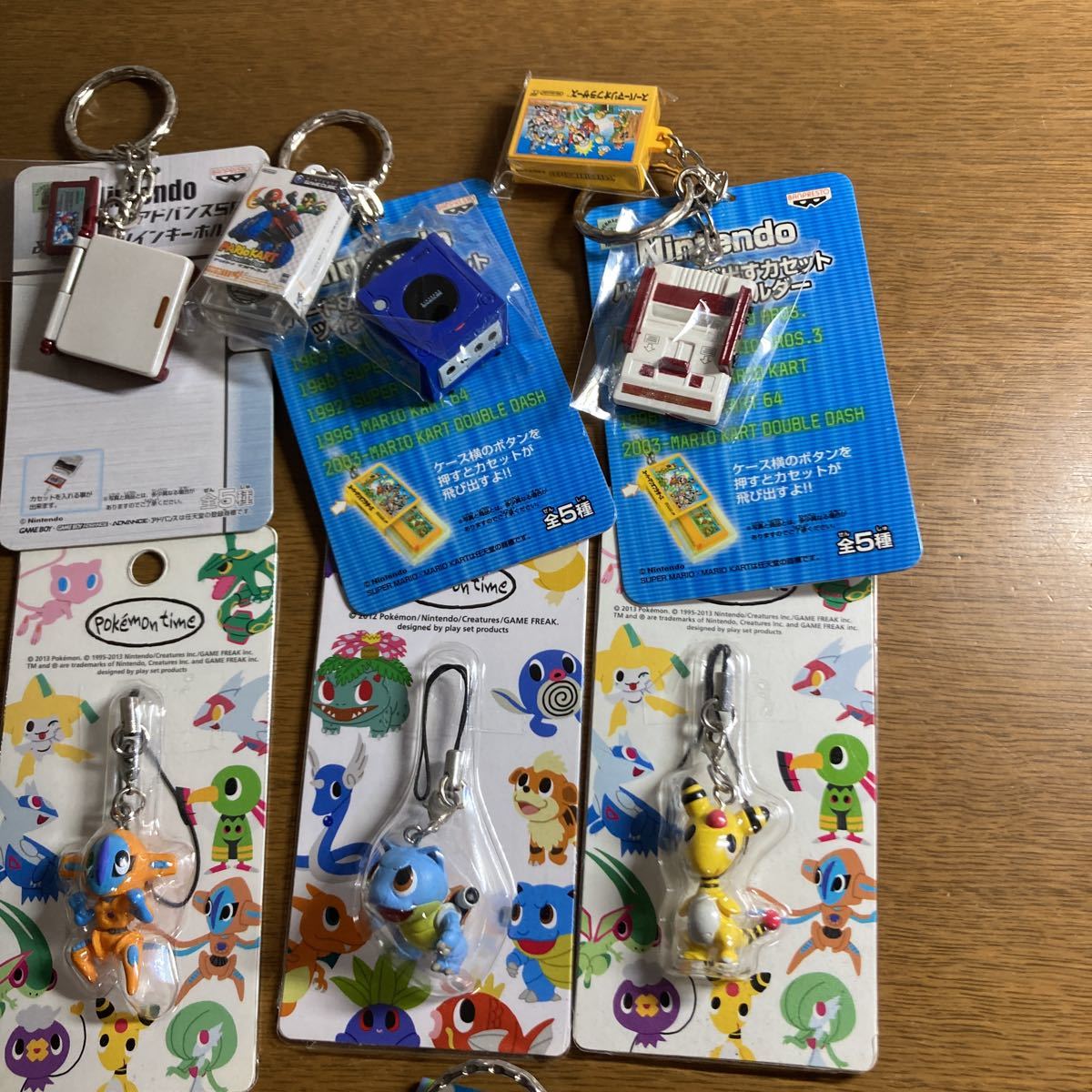 ポケモン フィギュア キーホルダー まとめ売り ペアキーホルダー フシギダネ エーフィ グレイシア ストラップ ポケットモンスター 売買されたオークション情報 Yahooの商品情報をアーカイブ公開 オークファン Aucfan Com