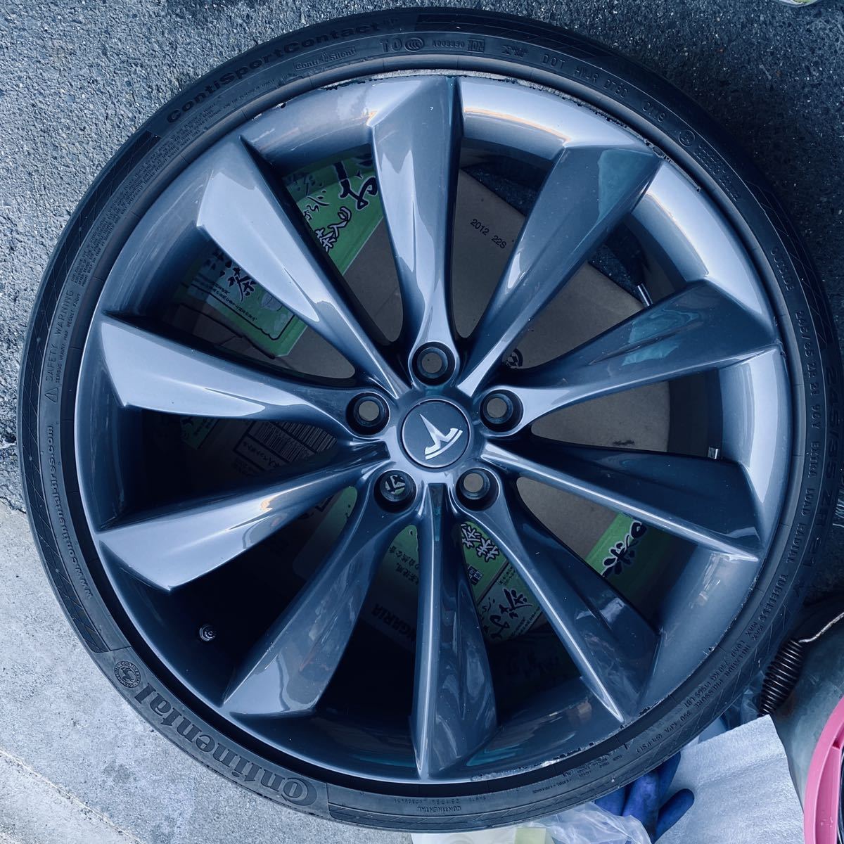 テスラ モデルS 21インチ ホイールタイヤ 4本セット TPMS付 テスラ 