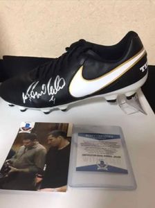サッカー スパイクのYahoo!オークション(旧ヤフオク!)の相場・価格を
