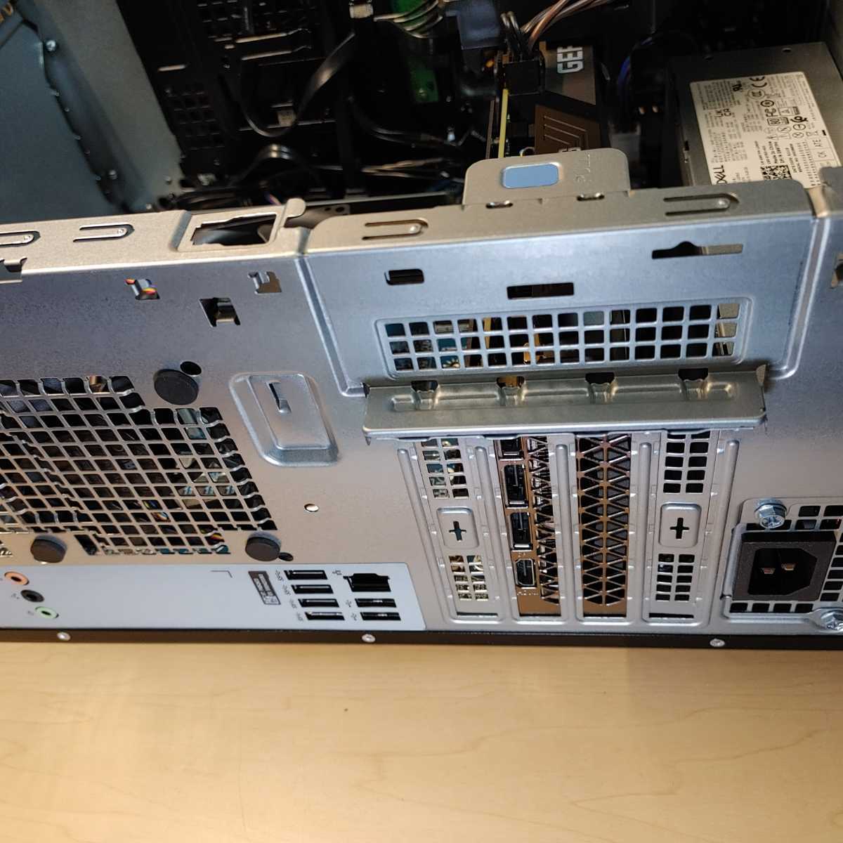 Dell G5ゲーミング デスクトップ 10400F RTX3060 16GB SSD1TB HDD2TB 