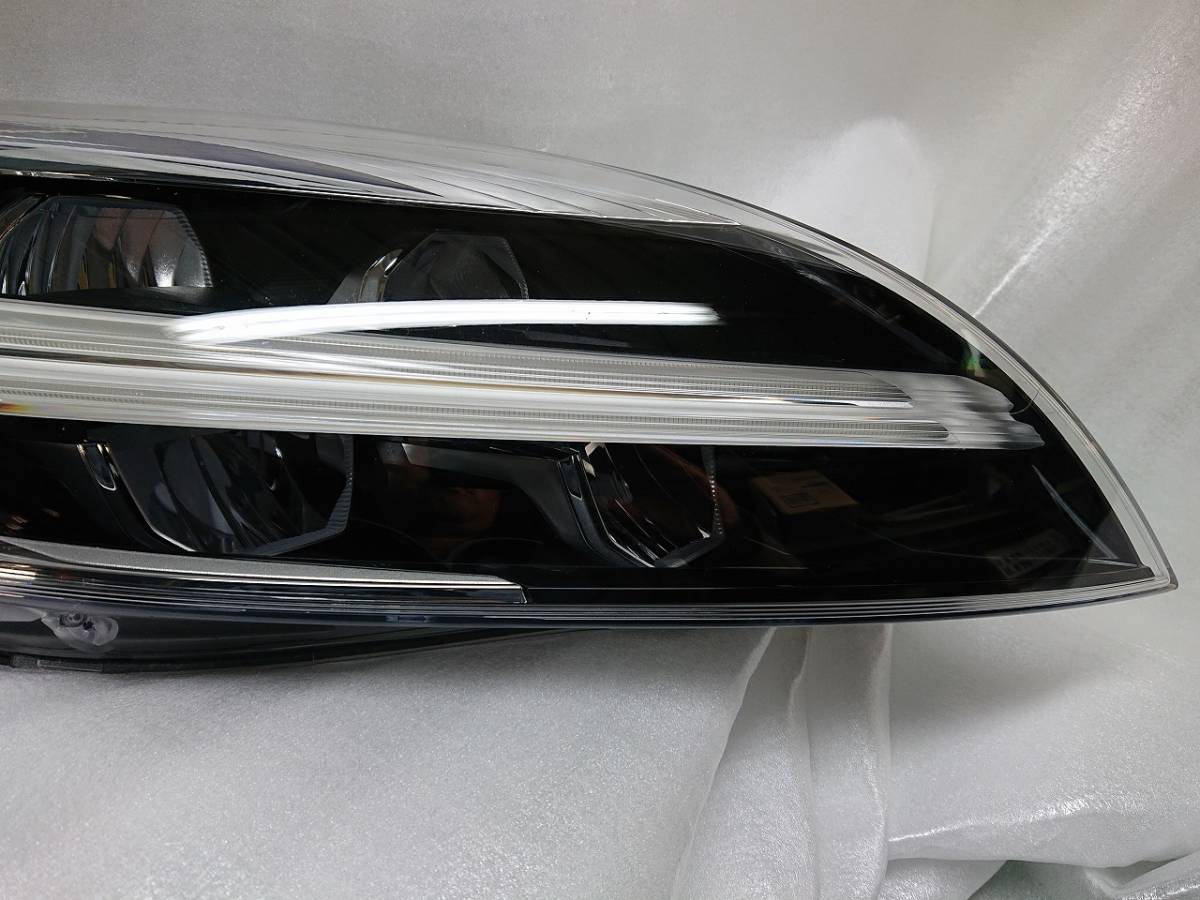 ボルボ V40 MB 後期 純正 LED ヘッドライト 右 VOLVO Right ボルボ V40 MB 後期 純正 LED ヘッドライト 右 VOLVO Right