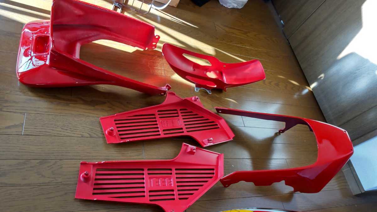 cbr400f 外装セット タンク サイドカバー フロントフェンダー テール