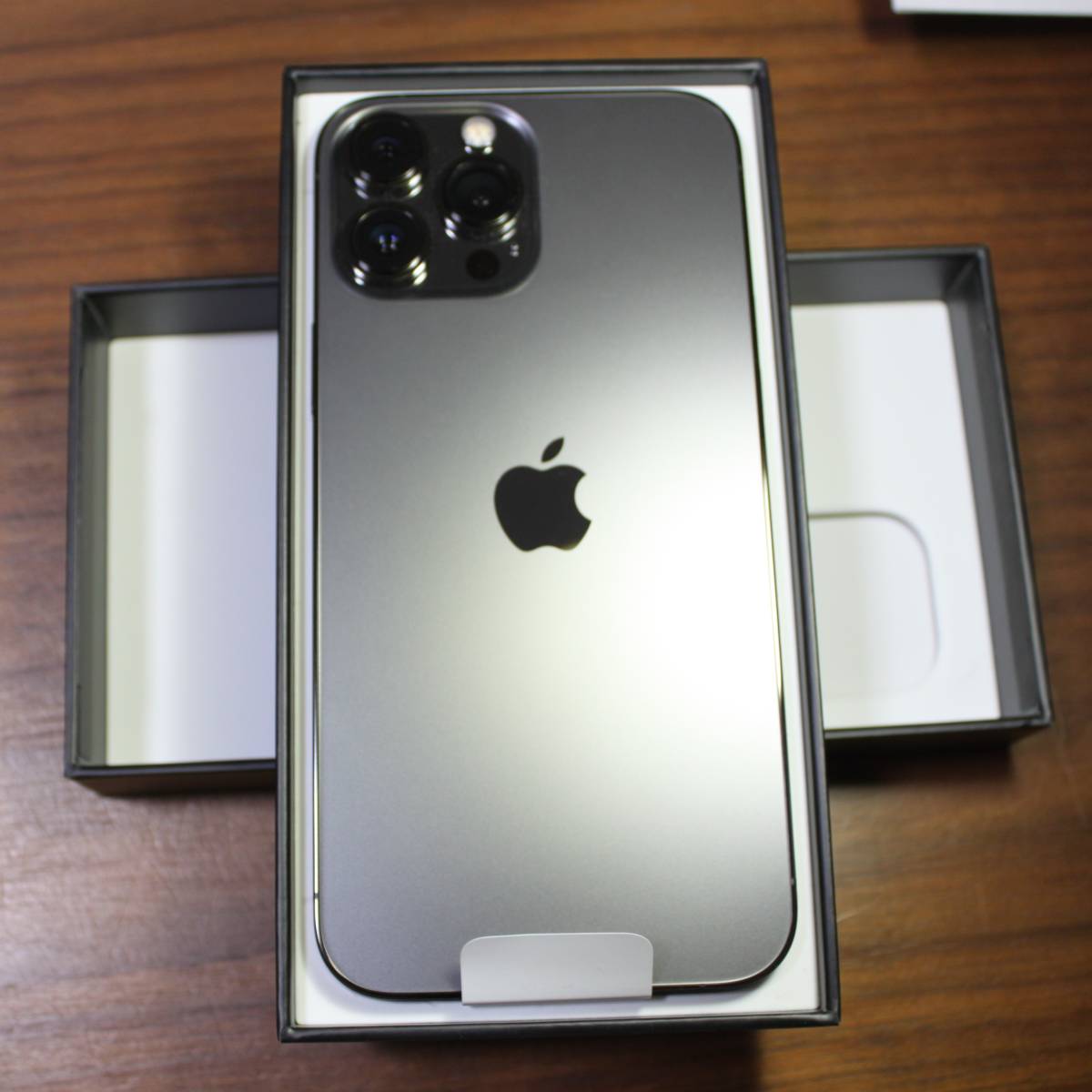 iPhone13promax グラファイト256GB SIMフリー Apple Store購入品(国内 