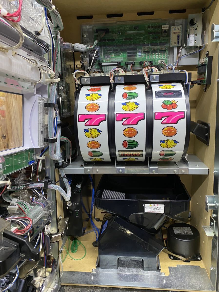 自宅まで送料込み】グレートキングハナハナ-30 コイン不要機仕様