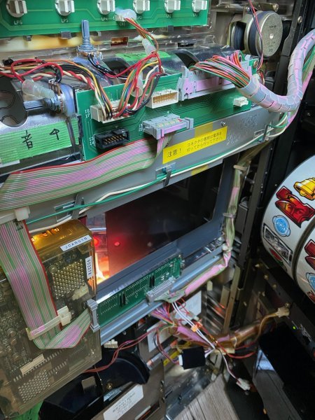 4号機 アントニオ猪木自身がパチスロ機 コイン不要機、簡易スロット台 