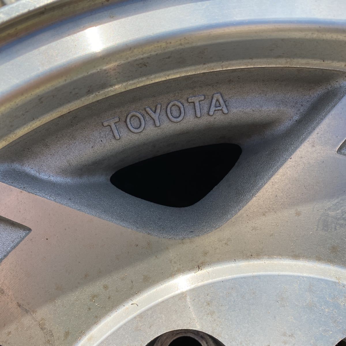 トヨタ純正OPオプション200系ハイエース15インチ ホイール・15