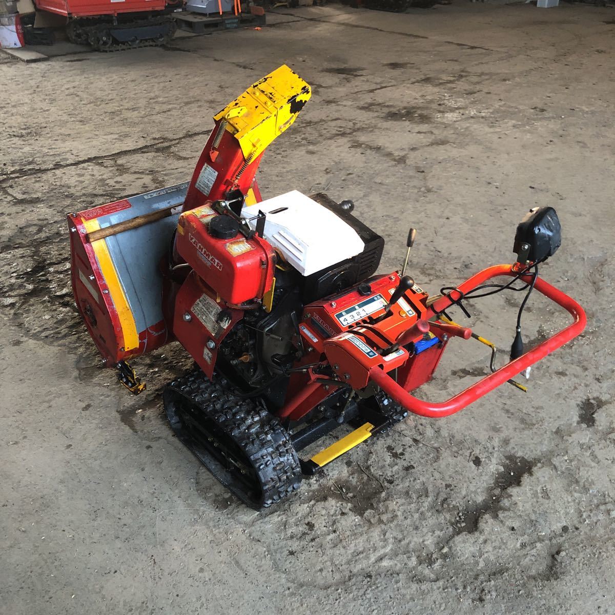 除雪機 ヤンマー 希少！ ヤンマーYSR80Xディーゼル8馬力 排土板付き 