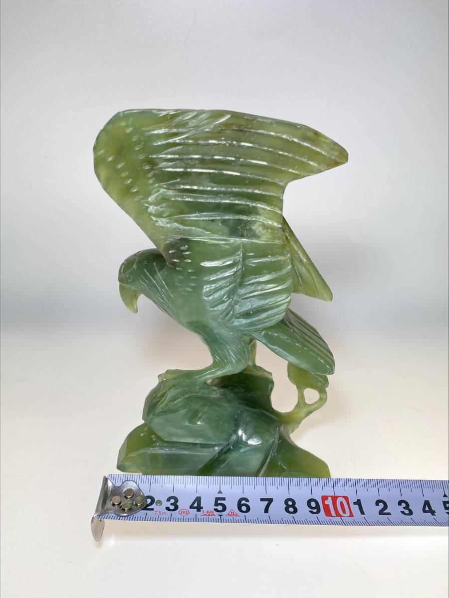 2457 置物 天然石 鷲 352 彫り