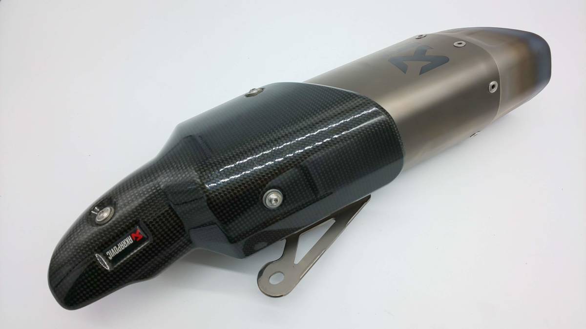 ヤマハ YZF-R1 2015～ 純正オプション アクラポビッチ チタン スリップ