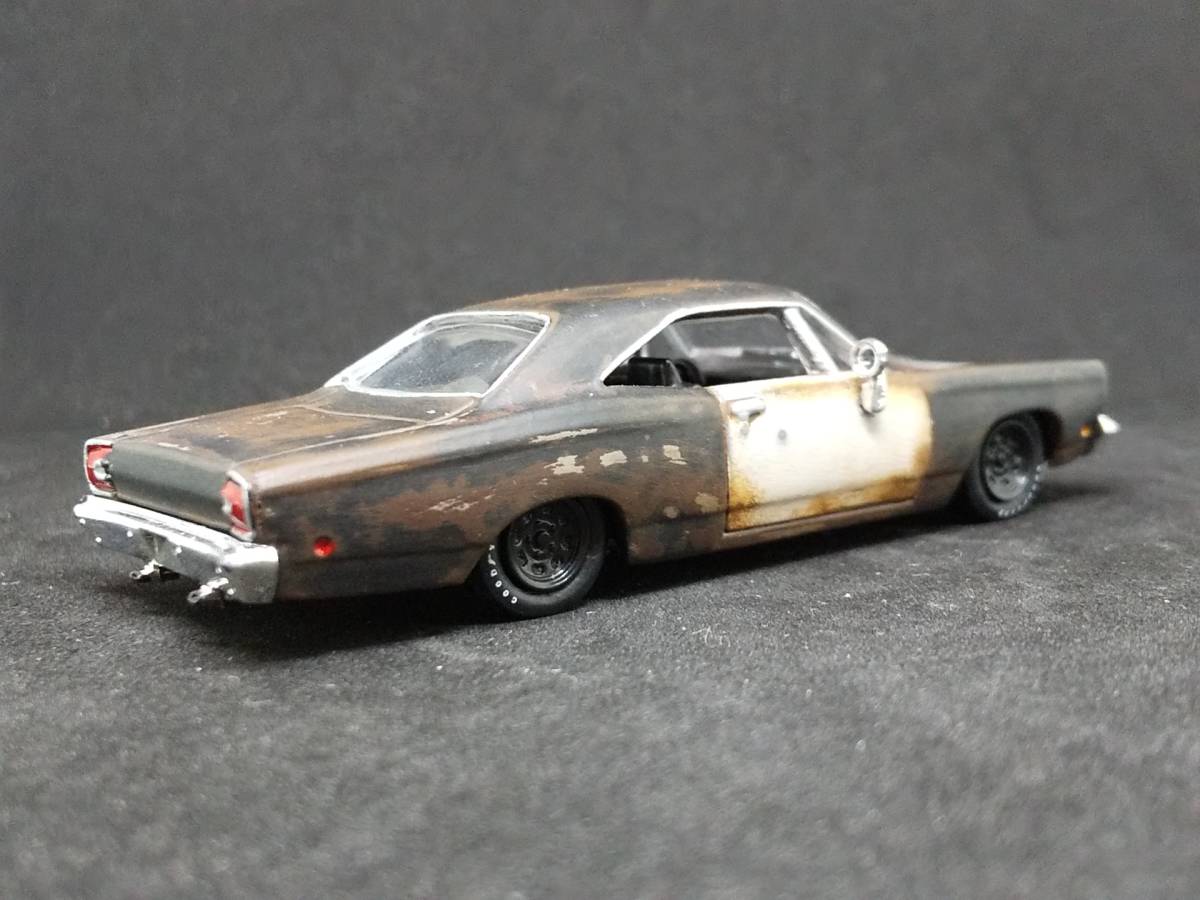 68 Plymouthプリムス RoadRunnerロードランナー 1/18 ☆1⁄64 RC '68