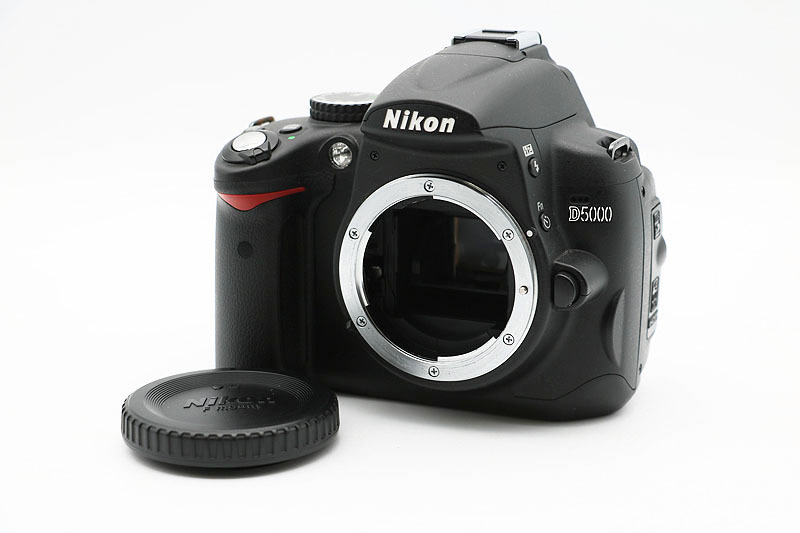 □Nikon ニコン D5000 AF-S DX NIKKOR 18-55mm VR レンズキット 元箱