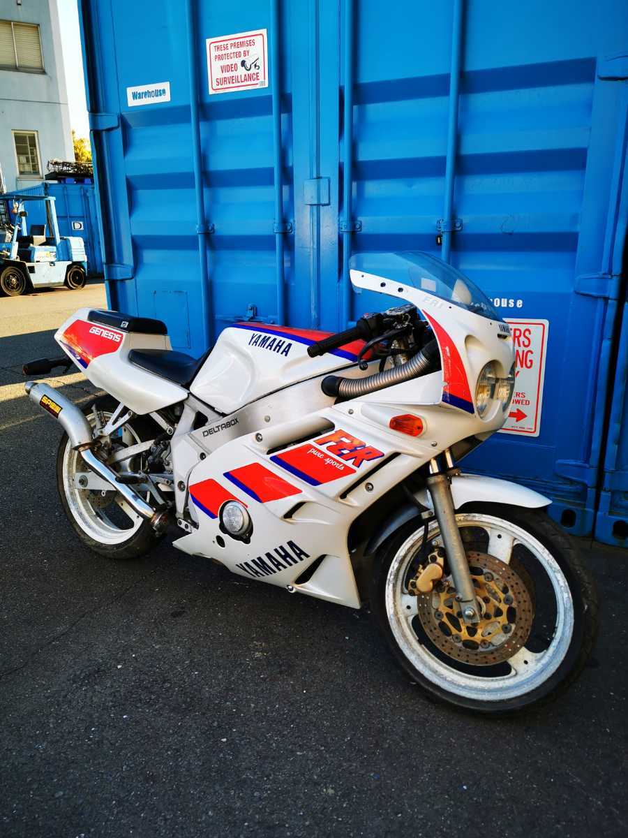 ヤマハ FZR400 1WG フロントカウルブレース '86〜8786〜87 車・バイク