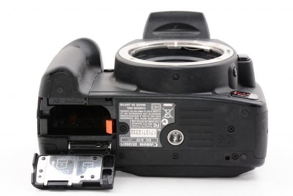 特上級】CANON EOS Kiss Digital N デジタル一眼レフカメラ ボディ