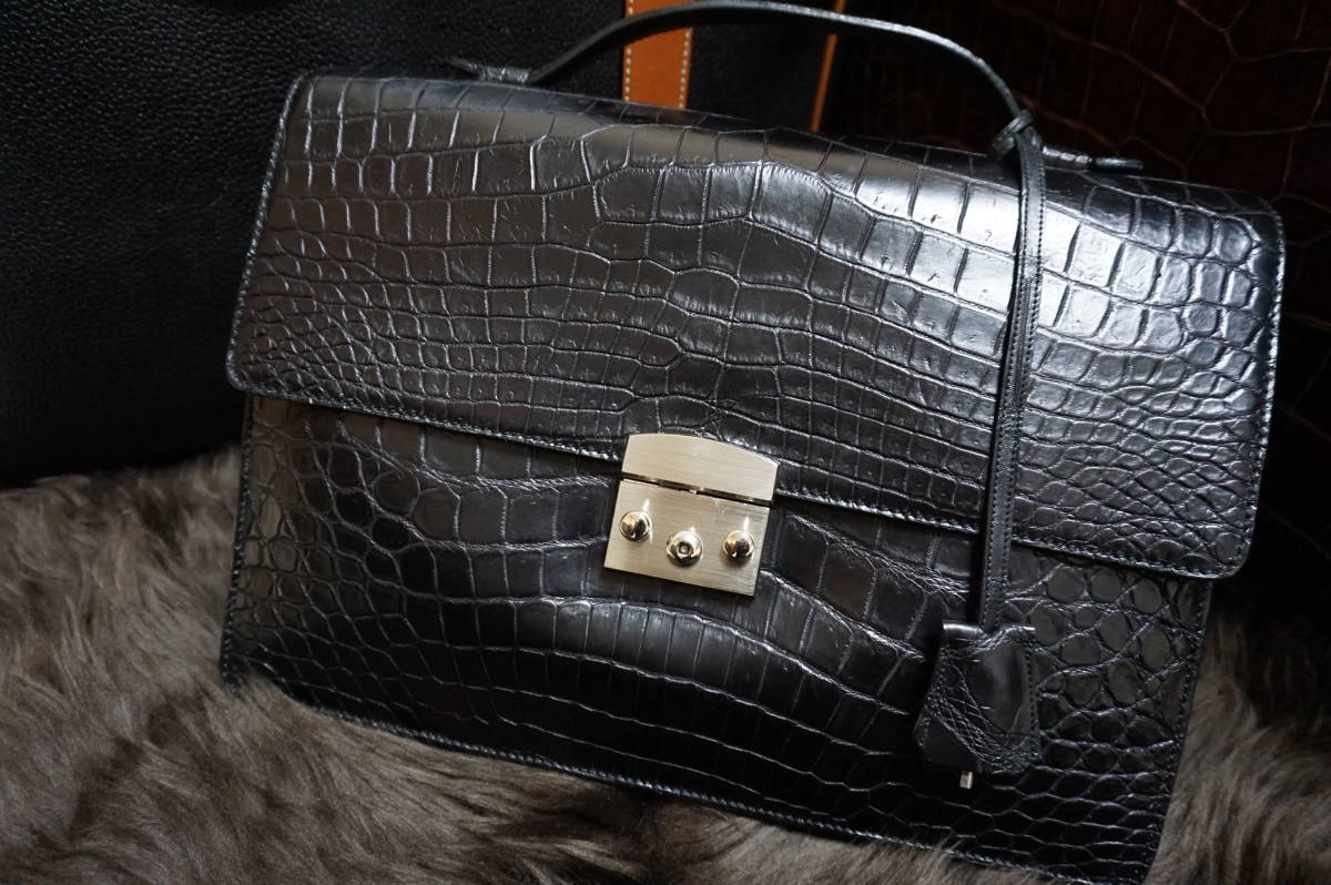 10167/ 美品 マウロゴヴェルナ MAURO GOVERNA 150万↑ クロコダイル製 