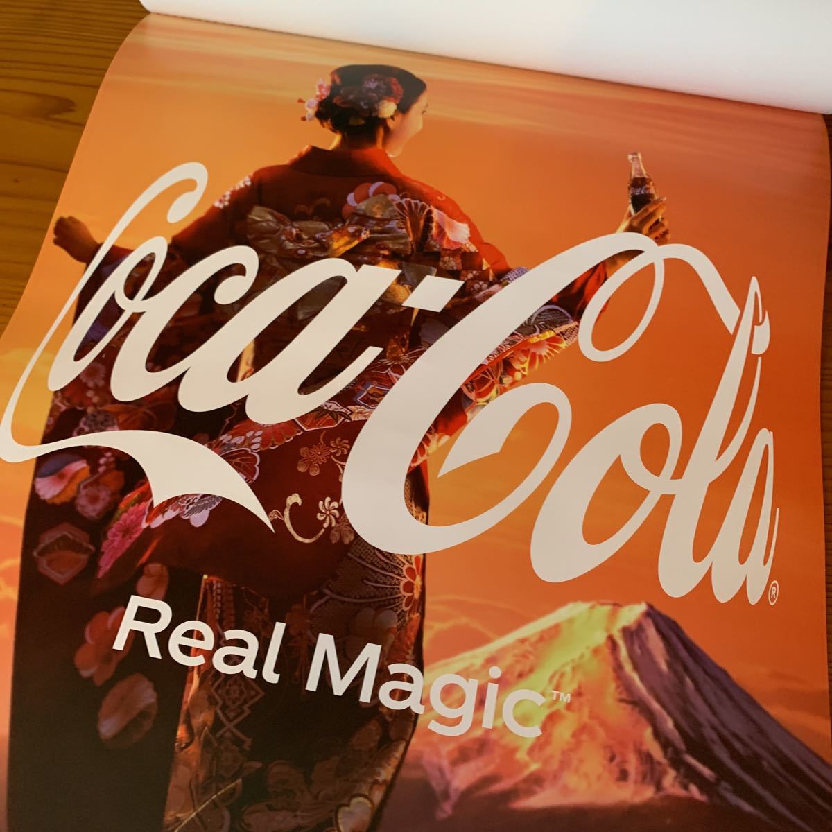 22年 コカコーラカレンダー 壁掛け 非売品 コカ コーラ 売買されたオークション情報 Yahooの商品情報をアーカイブ公開 オークファン Aucfan Com