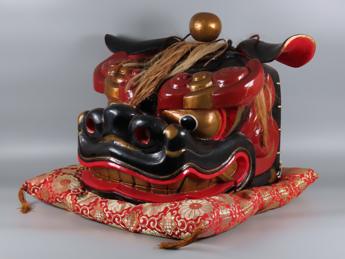 特大作 伝統古美術 木彫彩色 獅子頭 朱漆塗 獅子舞 大振 黒獅子 56.5cm