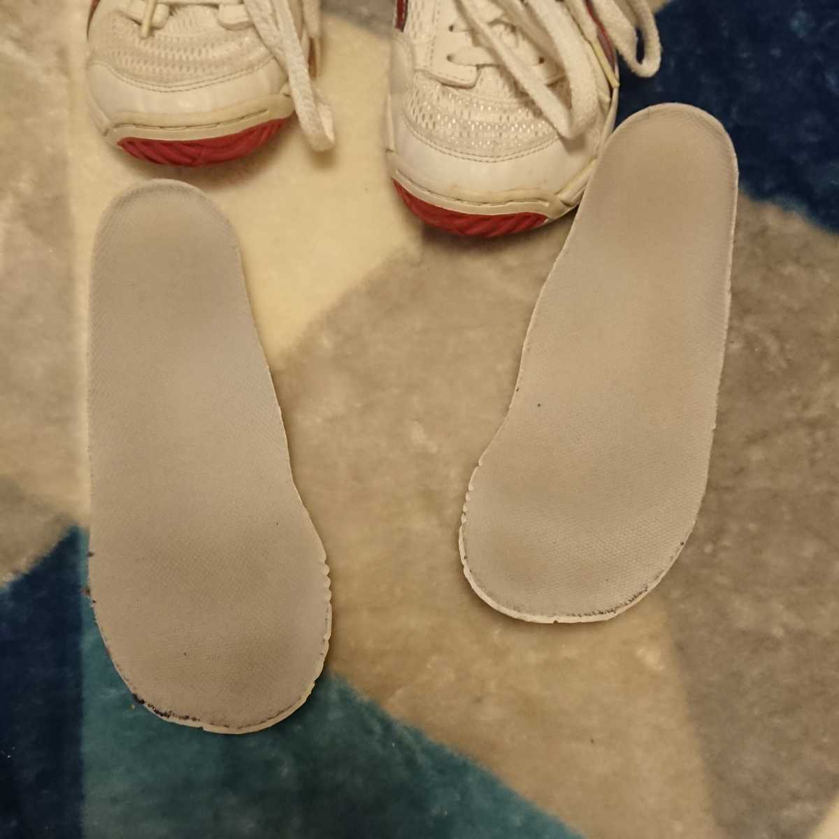 1円 女子 小中高生 アシックス バスケットボールシューズ バッシュ 上履き 体育館シューズ 学校 リサイクル ダメージ スクールシューズ 上履き 売買されたオークション情報 Yahooの商品情報をアーカイブ公開 オークファン Aucfan Com