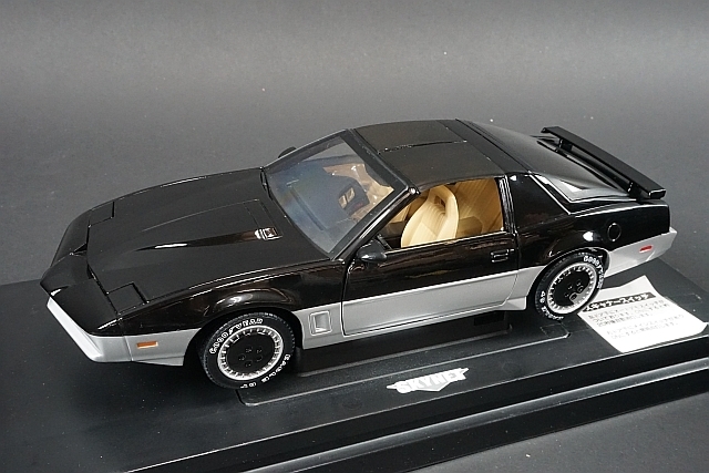 アオシマ / スカイネット 1/18 KNIGHT RIDER ナイトライダー カール 