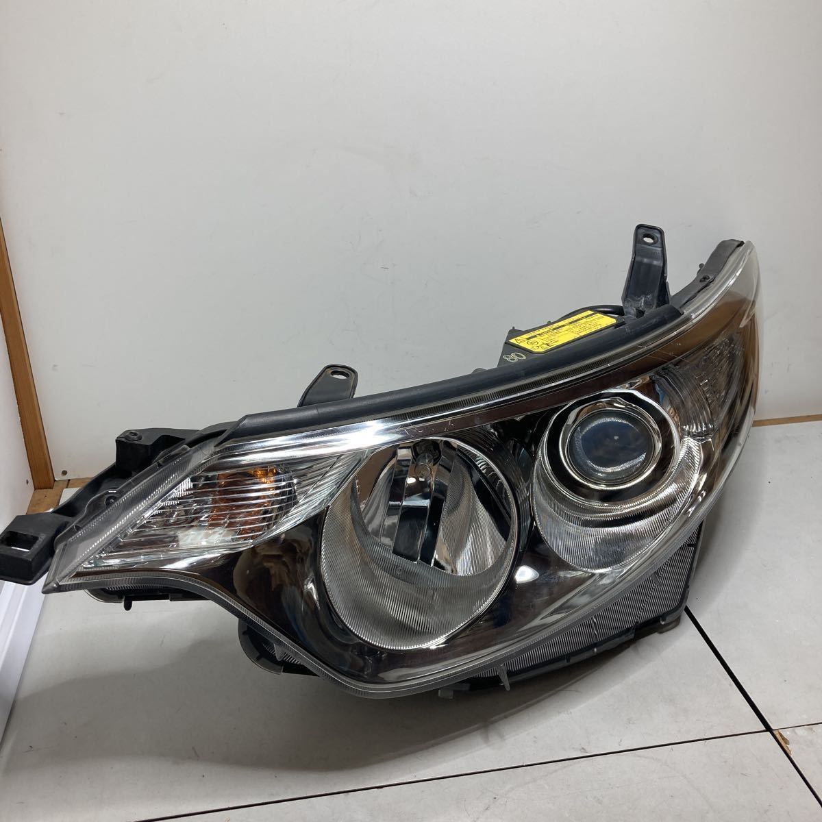 エスティマ トヨタ HID トヨタ純正 純正HIDヘッドライト ヘッドライト