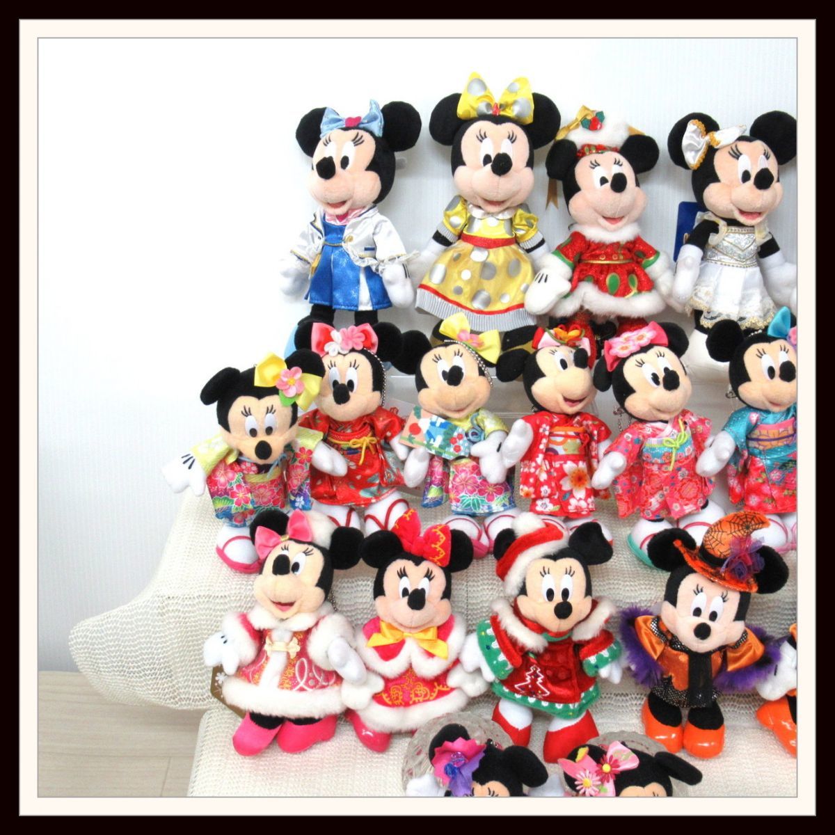 ディズニー ミニーマウス☆ぬいぐるみバッジ ストラップ キーチェーン 