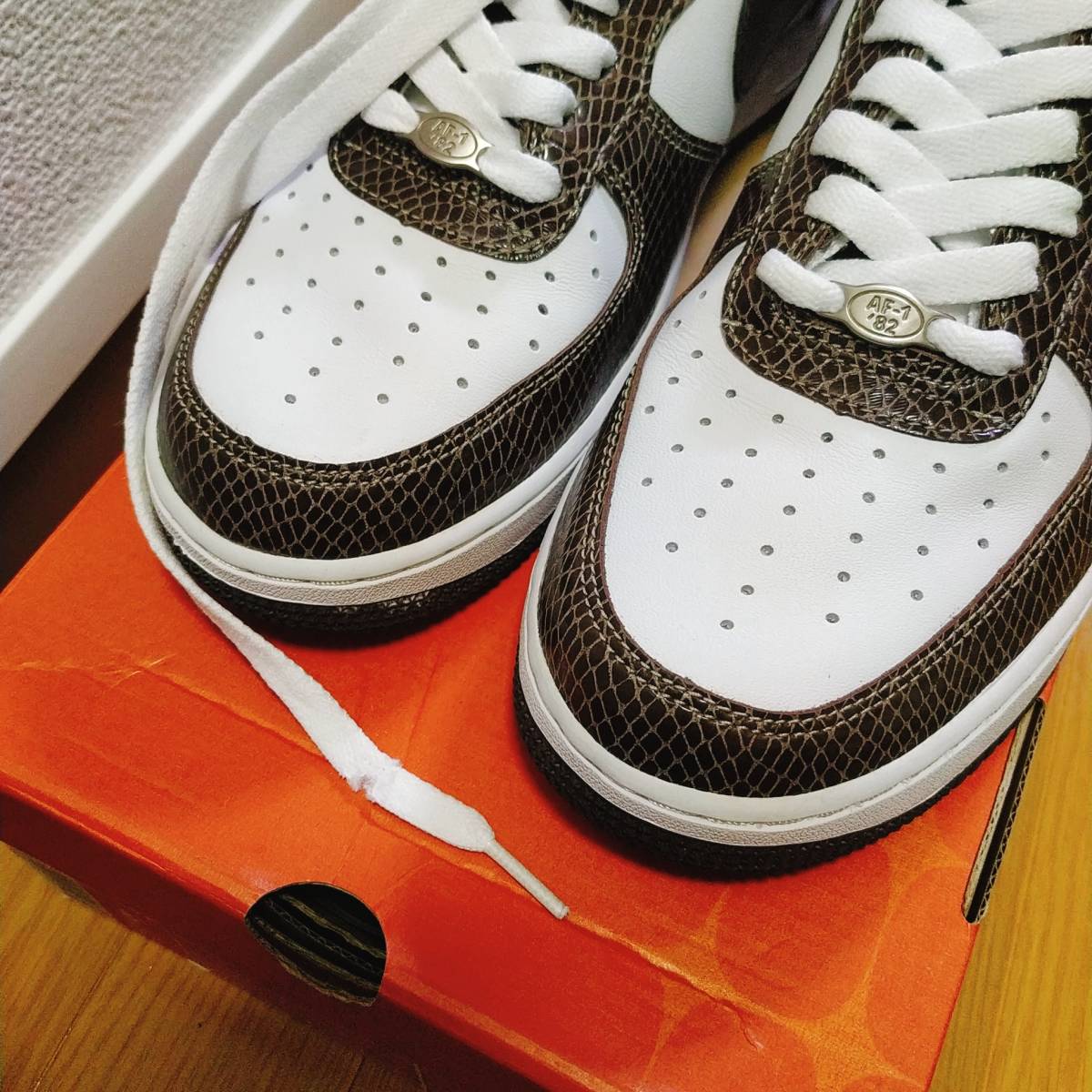 未使用品・訳あり】26.5cm NIKE AIR FORCE 1 PREMIUM 茶蛇 BAROQUE 