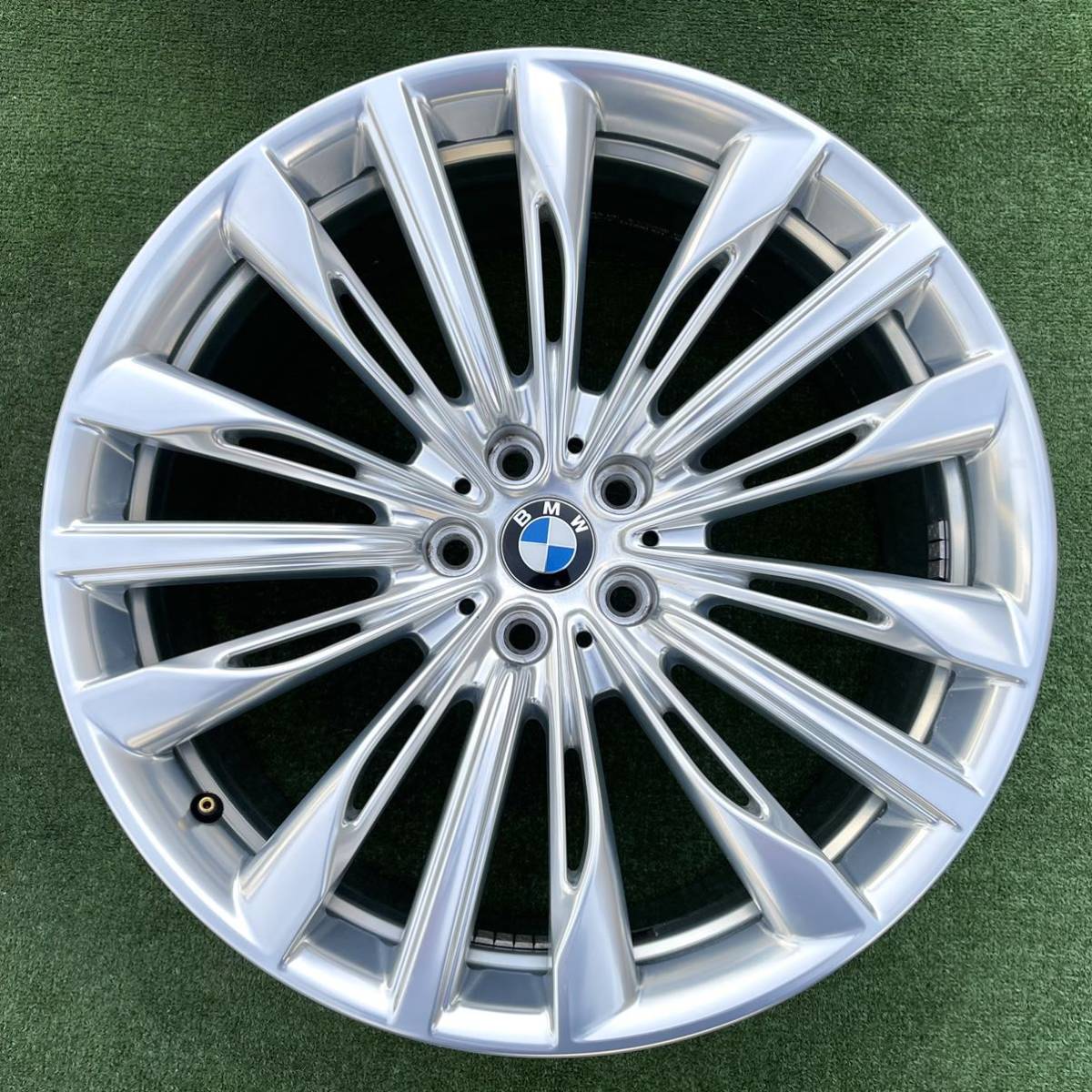 BMW 7シリーズ G11 G12 純正 ダブルスポークスタイリング646 20インチ