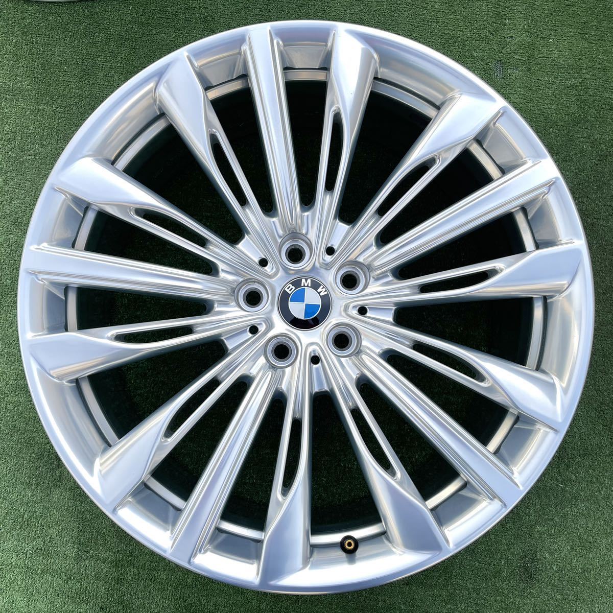 BMW 7シリーズ G11 G12 純正 ダブルスポークスタイリング646 20インチ