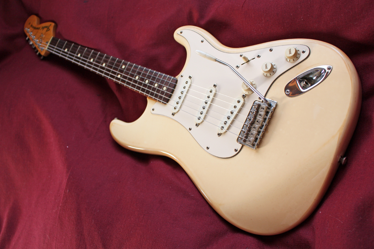 Fender】Classic 70s Stratocaster OWT（CBSロゴ・ラージヘッド／Ash