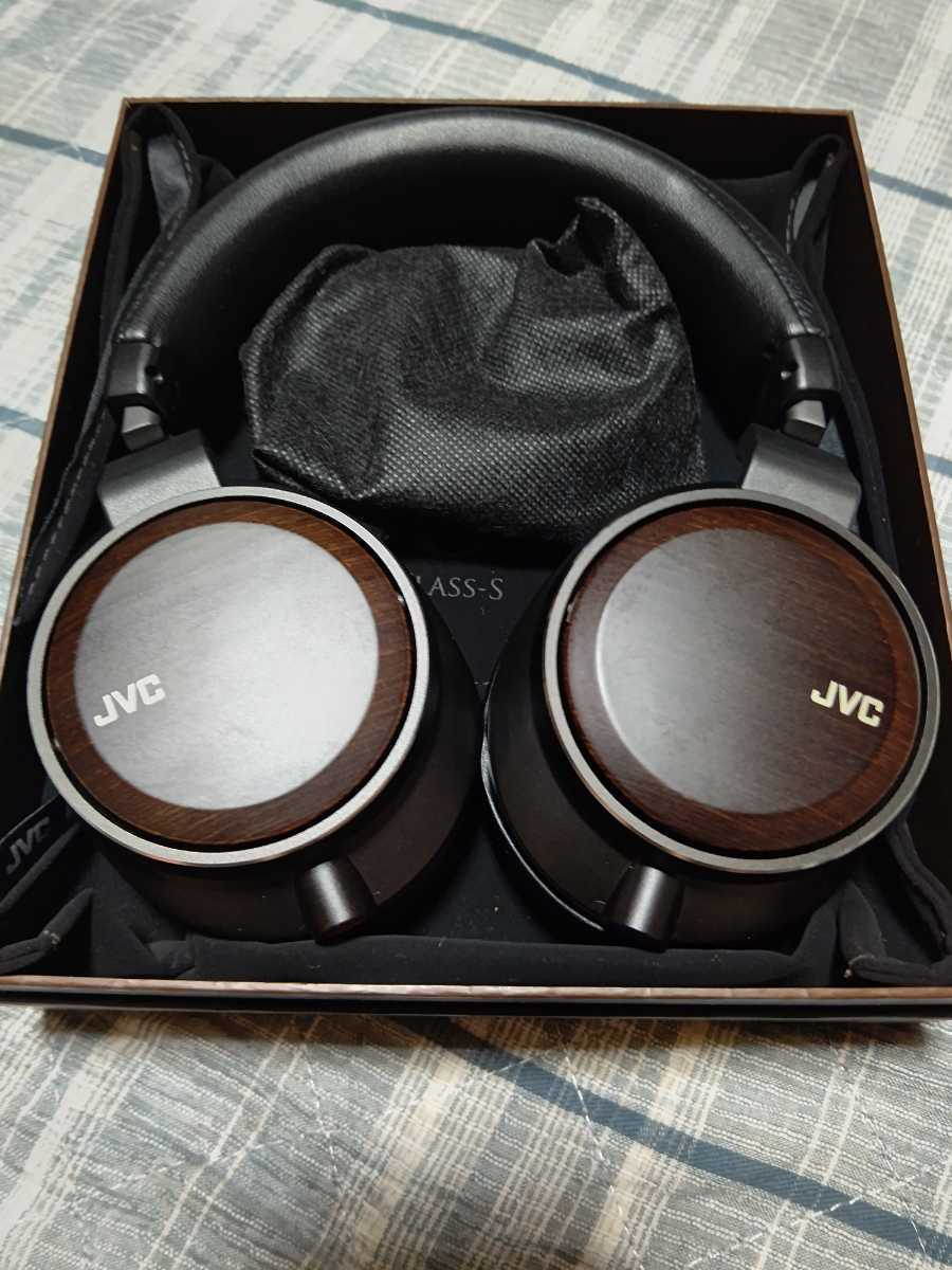 JVC ハイレゾ対応 HA-SW01 密閉型ヘッドホン CLASS-S WOOD JVC 密閉型ヘッドホン CLASS-S WOODシリーズ ハイレゾ対応 HA-SW01
