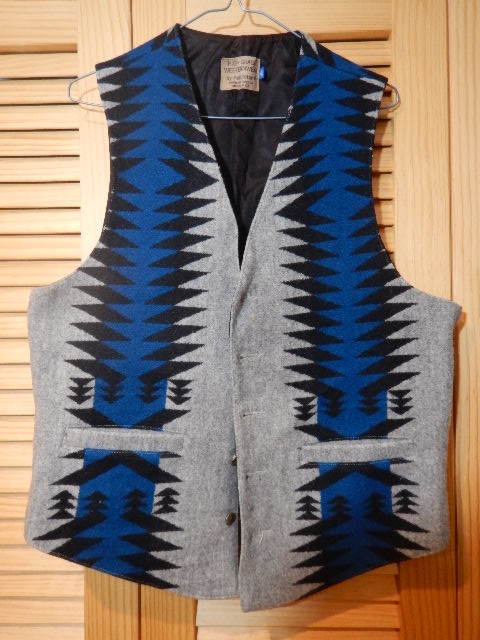 定番人気，本物保証 アメリカ製 ビンテージ ９０&rsquo;Ｓ ペンドルトン ネイティブ柄 ベスト コンチョボタン(Lサイズ)｜売買されたオークション情報、yahooの商品情報をアーカイブ公開 - オークファン Lサイズ