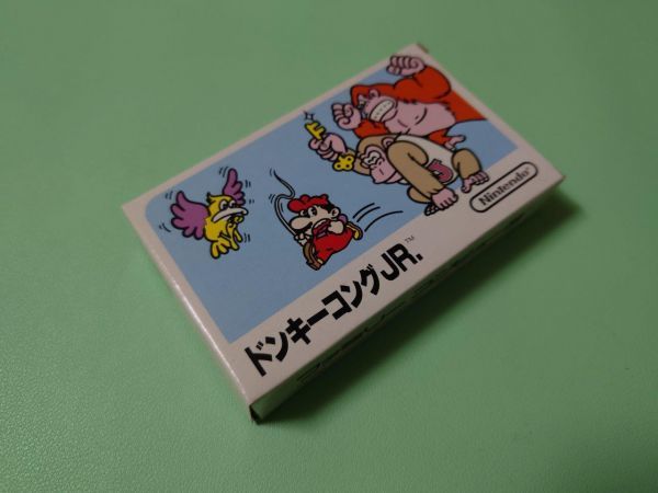 □未開封新品 ファミコン ドンキーコングJR. 初期小箱版 任天堂 FC 