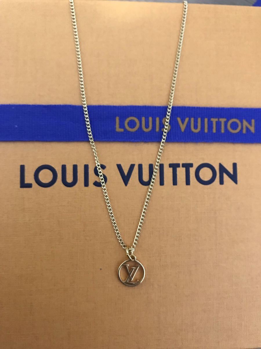 正規美品 ルイ・ヴィトンLOUIS VUITTONロゴマニアチャーム ネックレス 