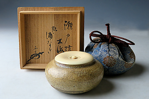 大海茶入、陶勝作、ひち17番 瀬戸 Yahoo!オークション - の落札 (陶芸) 大海」日本の陶磁 「茶入