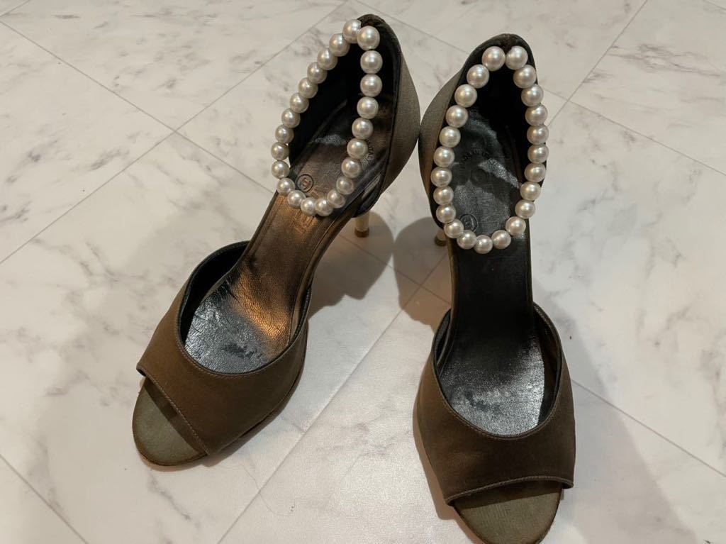 シャネル Chanel 靴 ヒール ブランド パール サンダル 23 0cm 売買されたオークション情報 Yahooの商品情報をアーカイブ公開 オークファン Aucfan Com