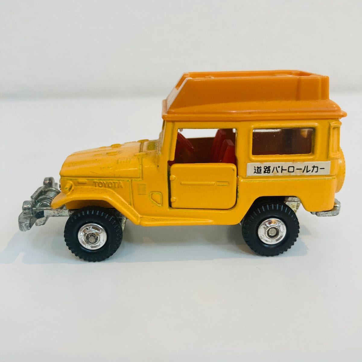 委託品】トミカ 黒箱No.2 トヨタ ランドクルーザー 道路パトロールカー 