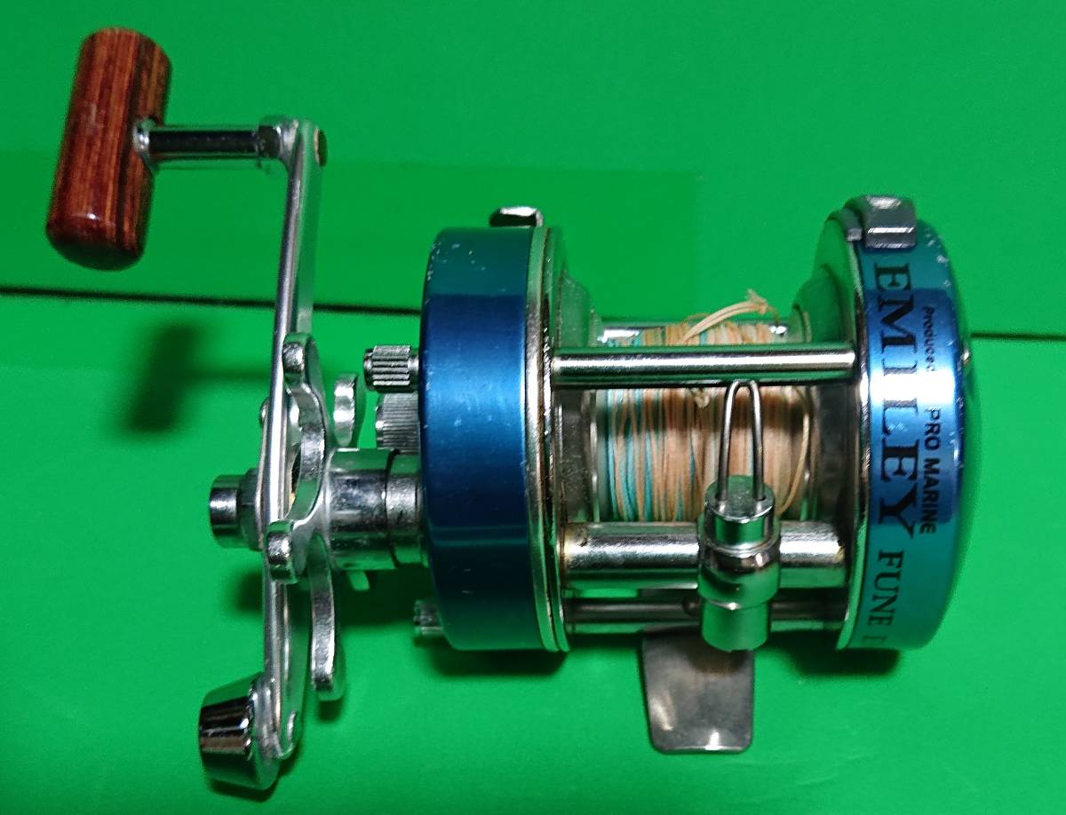 小型両軸リール EMILEY カワハギ釣り、穴釣り等_1