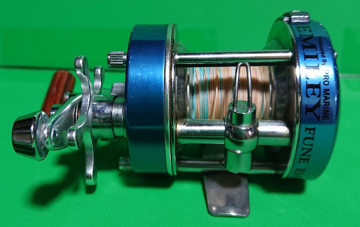 小型両軸リール EMILEY カワハギ釣り、穴釣り等_2