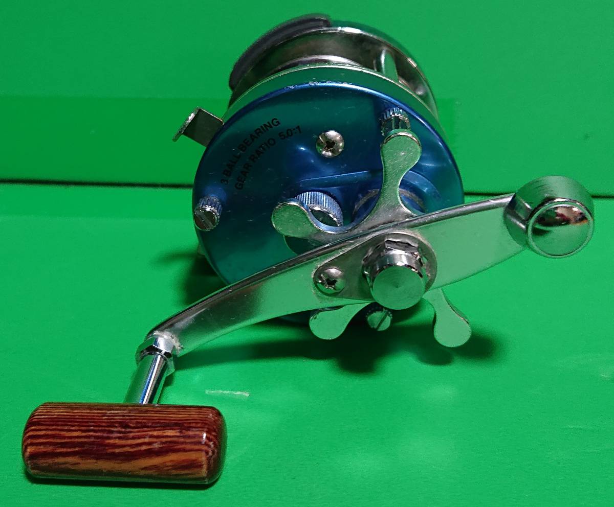 小型両軸リール EMILEY カワハギ釣り、穴釣り等_4