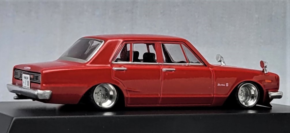 1/64　日産　スカイライン改　（ハコスカ４Dr）　チンスポ　SSRマークⅠ　アルミ製　深リム　街道レーサー　グラチャン